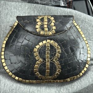 NWOT Ramla  Porte-Moi Black and Gold Mosaic handmade Clutch